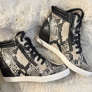 Paolo Women's Black and Cream Wedge Sneakers